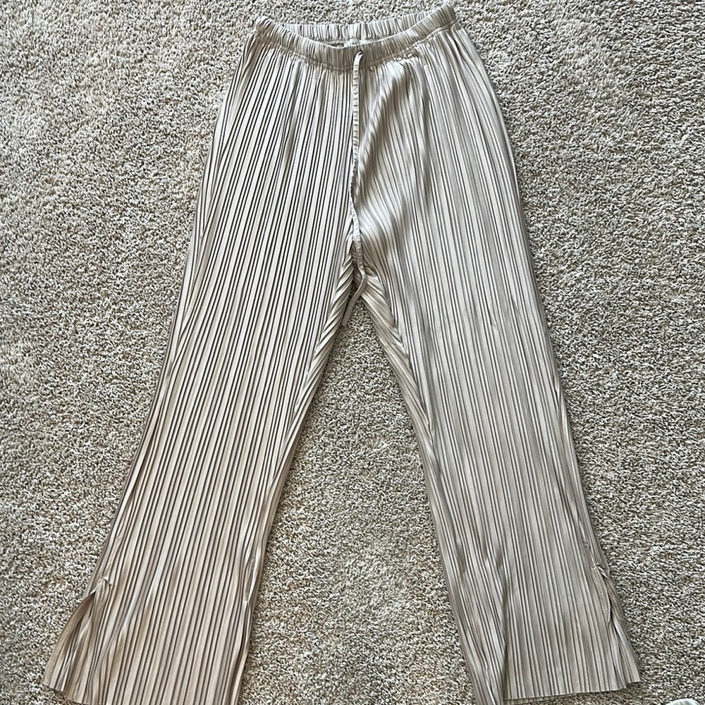 Flowy pants